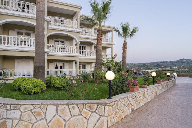 Gallery - Arkadia Luxury Hotel Apartments
