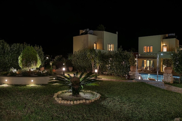 Gallery - Daphnis Villas