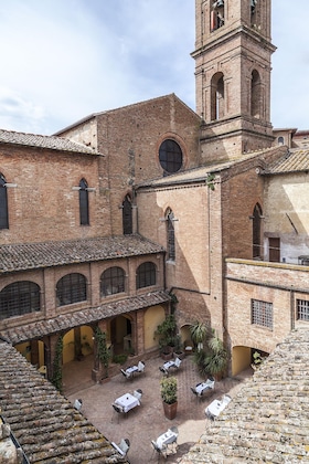 Gallery - Il Chiostro Del Carmine