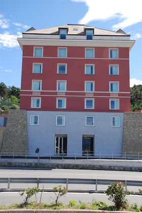Gallery - Sea Art Hotel