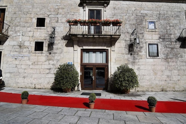 Gallery - Hotel Pazo De Lestrove By Pousadas De Compostela
