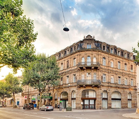 Gallery - Hotel National