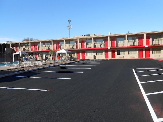 Gallery - Econo Lodge Phoenix North I-17