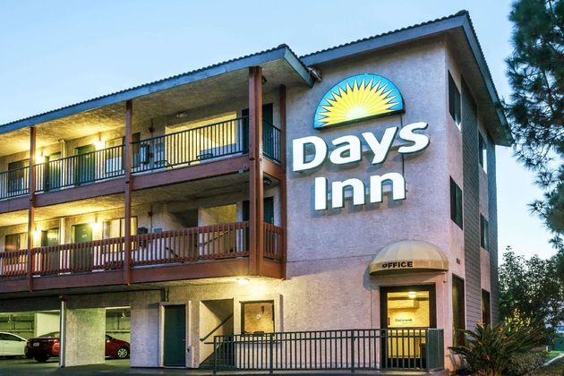 Gallery - Days Inn By Wyndham Anaheim West