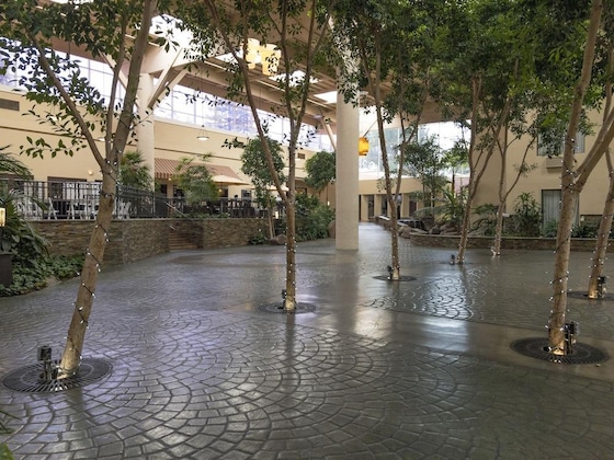 Gallery - Concord Plaza Hotel
