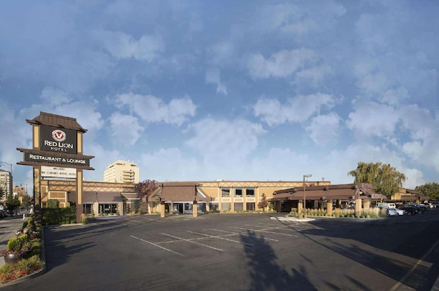 Gallery - Red Lion Yakima Center