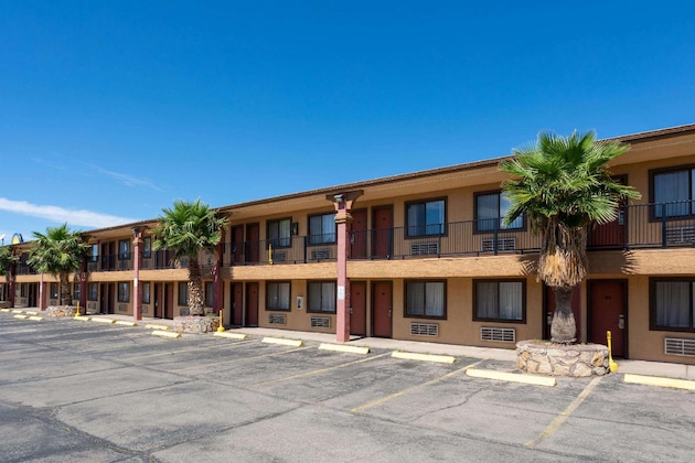 Gallery - Days Inn By Wyndham Alamogordo