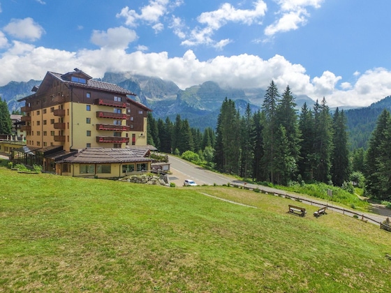Gallery - Carlo Magno Hotel Spa Resort