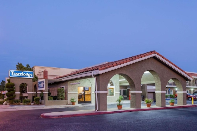 Gallery - Travelodge By Wyndham Hemet Ca
