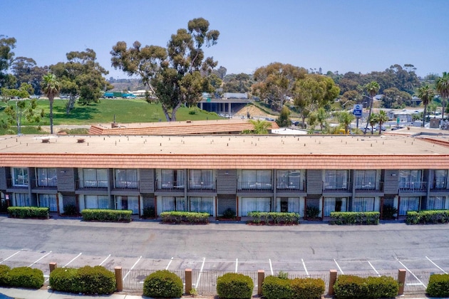 Gallery - Best Western Oceanside Inn