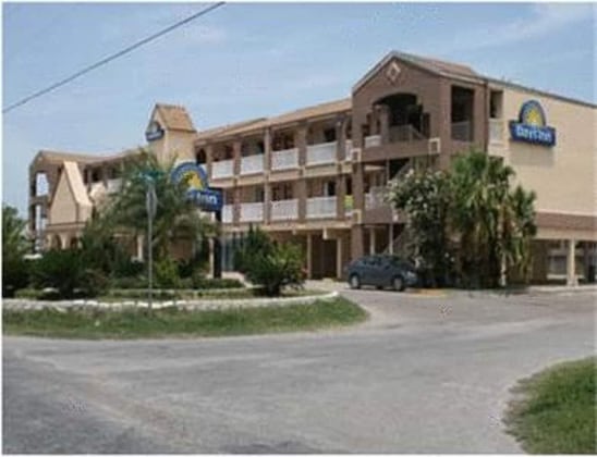 Gallery - Days Inn By Wyndham Corpus Christi Beach