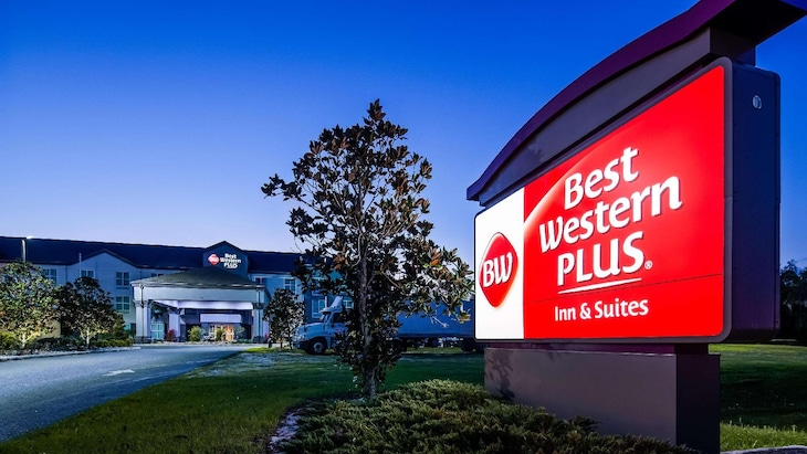 Gallery - Best Western Plus Chain Of Lakes Inn & Suites