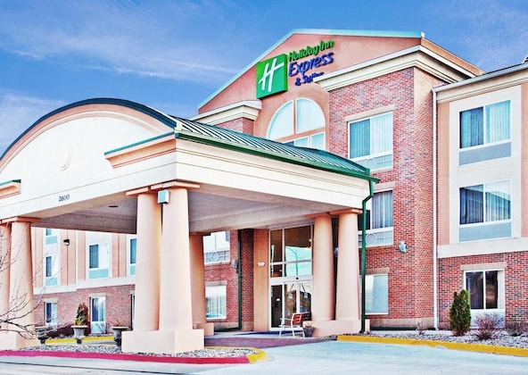 Gallery - Holiday Inn Express & Suites Ames, An Ihg Hotel