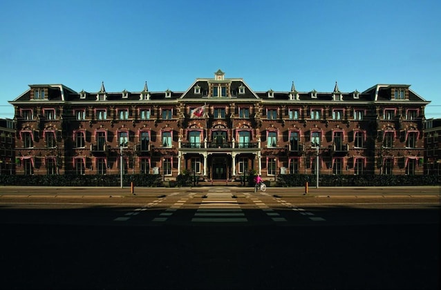 Gallery - The Manor Amsterdam