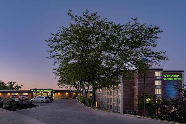 Gallery - Wyndham Garden Kenosha Harborside