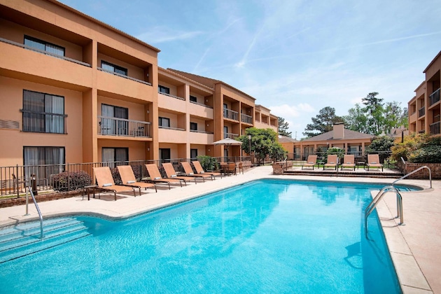 Gallery - Courtyard By Marriott Savannah Midtown