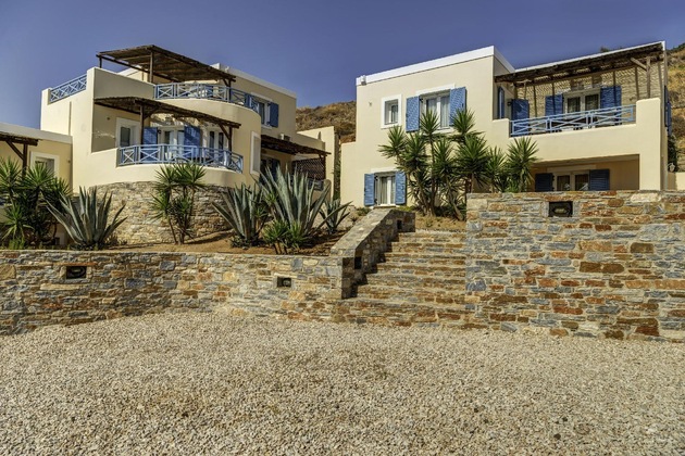 Gallery - Sunrise Beach Suites
