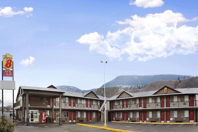 Gallery - Super 8 by Wyndham Kamloops East