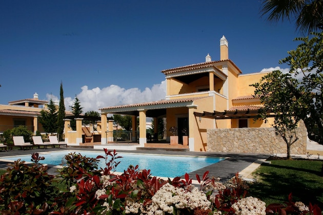 Gallery - Cascade Wellness Resort