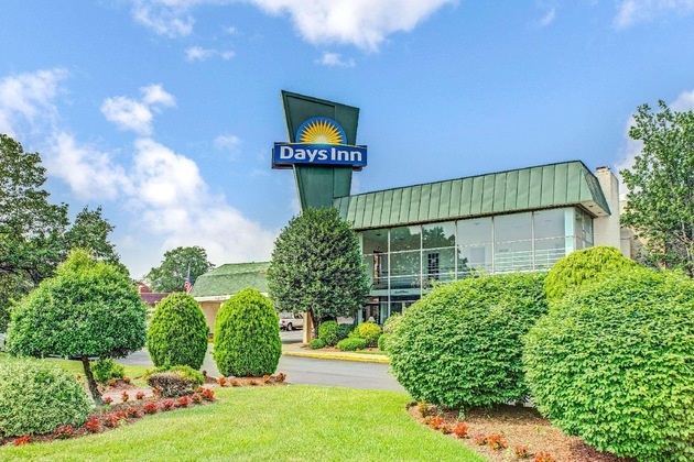 Gallery - Days Inn By Wyndham Arlington Washington Dc