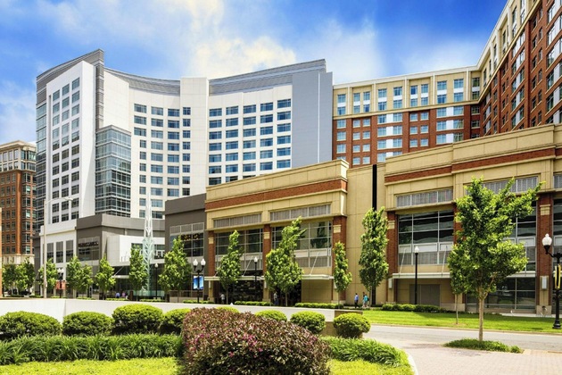 Gallery - Renaissance Arlington Capital View Hotel