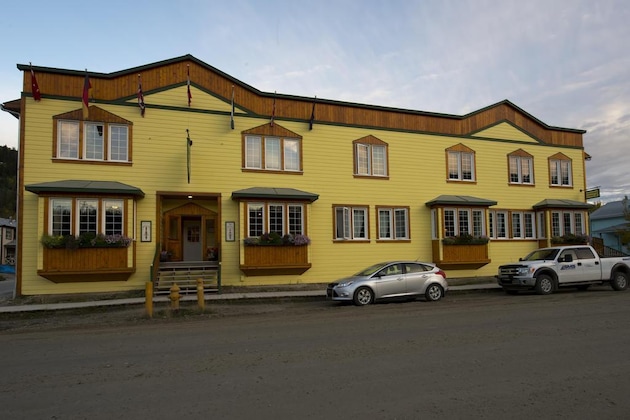 Gallery - Aurora Inn