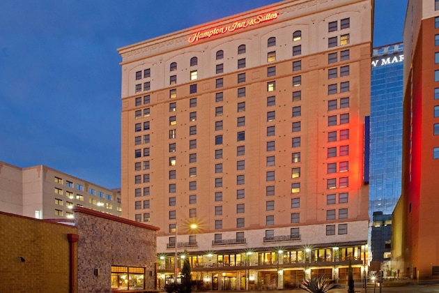 Gallery - Hampton Inn & Suites Austin-Downtown Convention Center, TX