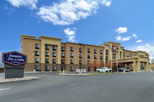 Gallery - Hampton Inn & Suites Casper