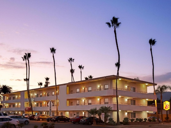 Gallery - Super 8 By Wyndham Santa Barbara Goleta