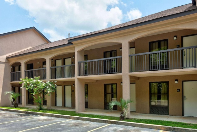 Gallery - Super 8 By Wyndham Diberville Biloxi Area
