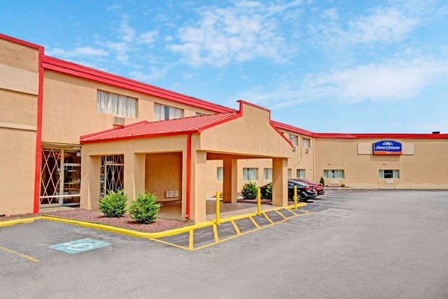 Gallery - Howard Johnson By Wyndham Pikesville