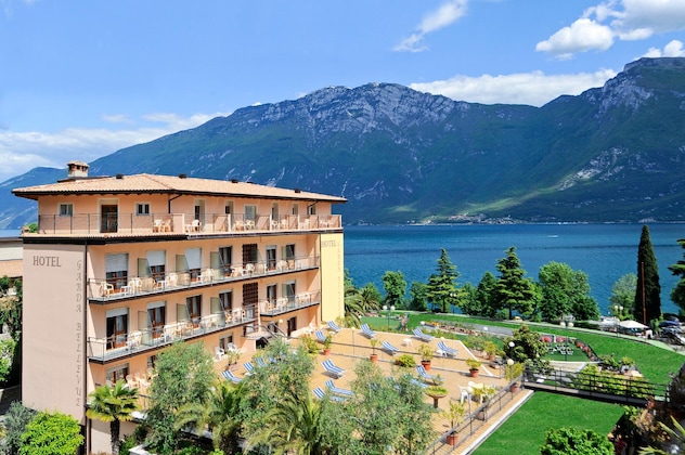 Gallery - Hotel Garda Bellevue