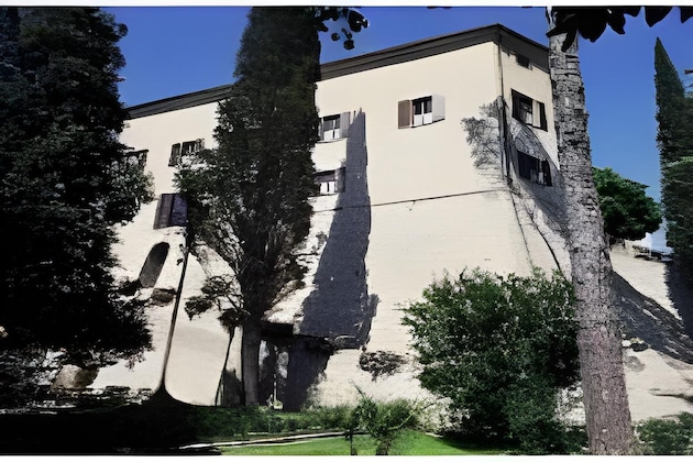 Gallery - Palazzo Viviani Castello Di Montegridolfo