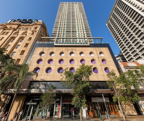 Gallery - Oaks Brisbane Casino Tower Suites