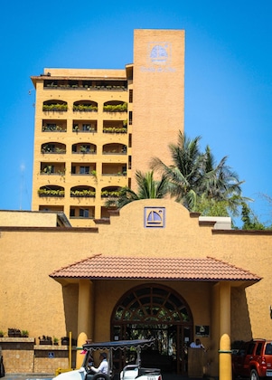 Gallery - Costa De Oro Beach Hotel