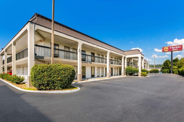Gallery - Clarion Inn Cleveland