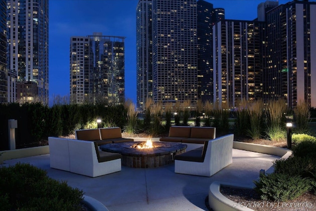 Gallery - Radisson Blu Aqua Hotel Chicago