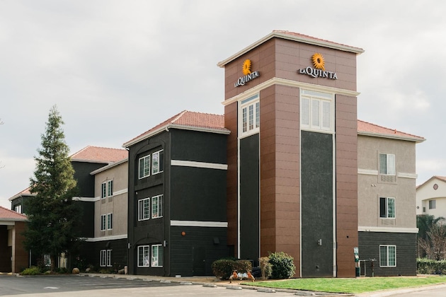 Gallery - La Quinta Inn & Suites By Wyndham Bakersfield North 8858 Spectru