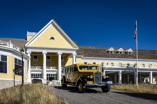 Gallery - Lake Yellowstone Hotel & Cabins - Inside The Park