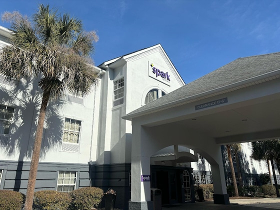 Gallery - Spark By Hilton Bluffton Hilton Head Island