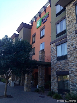 Gallery - Holiday Inn Express Surprise By Ihg