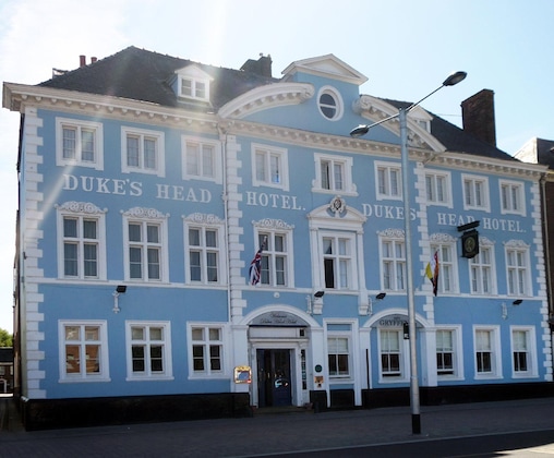 Gallery - The Dukes Head Hotel