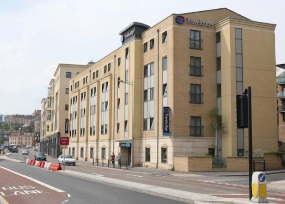 Gallery - Travelodge Bristol Central