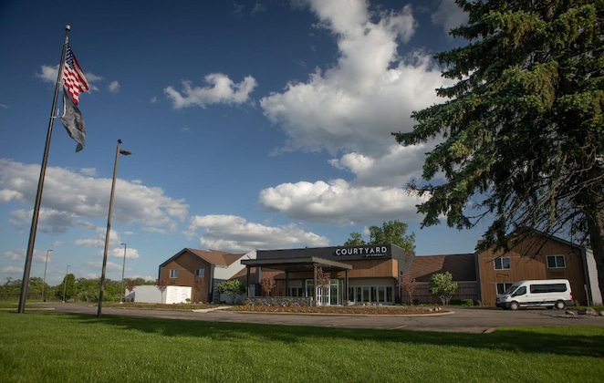 Gallery - Courtyard By Marriott Lansing