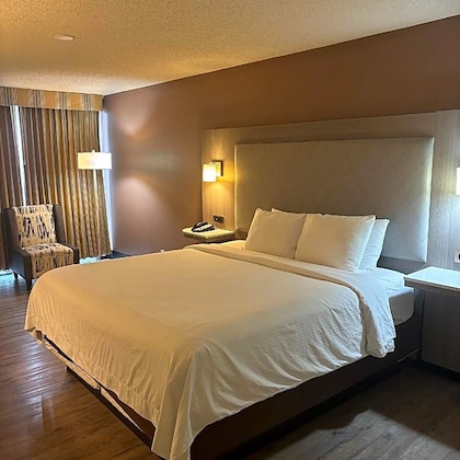 Gallery - Radisson Hotel Lenexa Overland Park