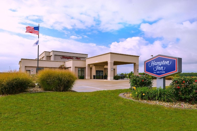 Gallery - Hampton Inn Lincoln