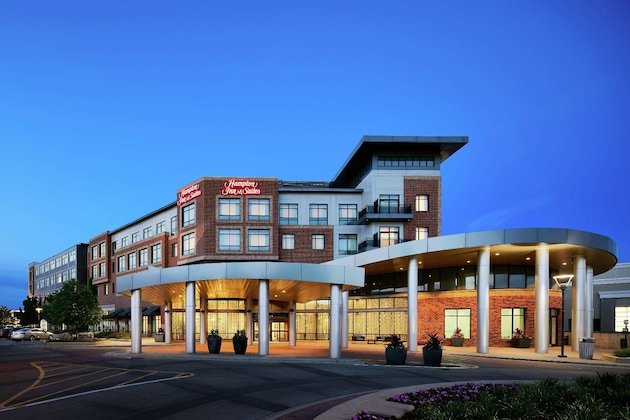 Gallery - Hampton Inn & Suites Chicago Mt. Prospect
