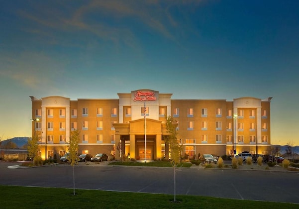 Gallery - Hampton Inn & Suites Reno