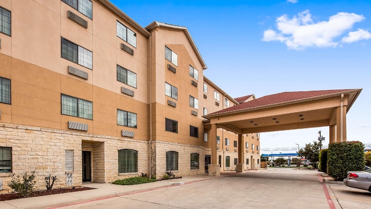 Gallery - Best Western Windsor Pointe Hotel & Suites-At&T Center