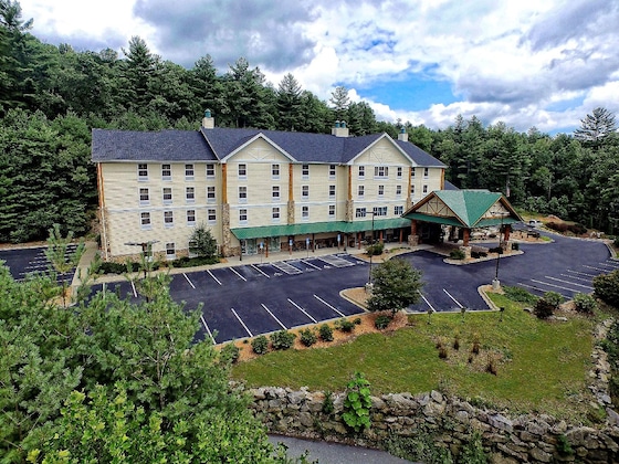Gallery - Hampton Inn & Suites Cashiers-Sapphire Valley
